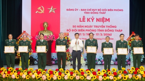 ពត៌មាន ម៉ោង ១៥