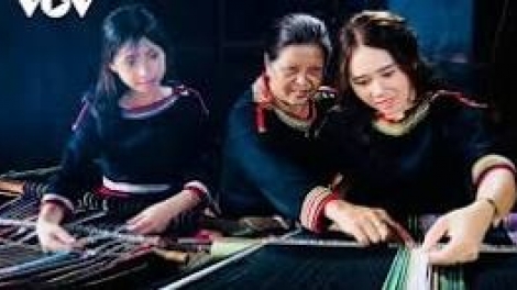 Jơnau yal yau kòn cau Rơđê dê “Ùr Càl”