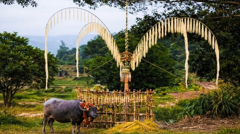 Xiâm kối Tĭng pleăng kơpôu ăm Xeăng dêi mơngế K’Ho