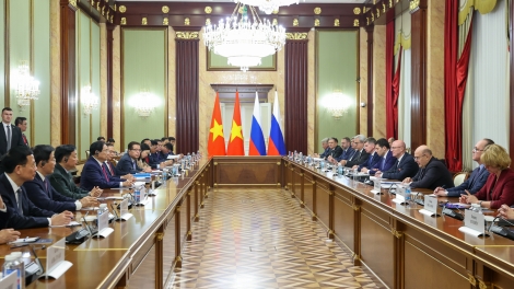 Thủ tướng ồng Phạm Minh Chính pơrjum bơyai mờ Thủ tướng lơgar ală ƀang Nga ồng Mikhail Mishustin