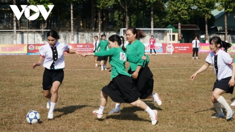 CHA NER BÓNG ĐÁ PÂN ĐIL ZẬP C’BHUH ACOON COH TỈNH GIA LAI T’PÂH BẤC CBHUH TƠỢ APÊÊ TỈNH TÂY NGUYÊN LÂNG NAM TRUNG BỘ