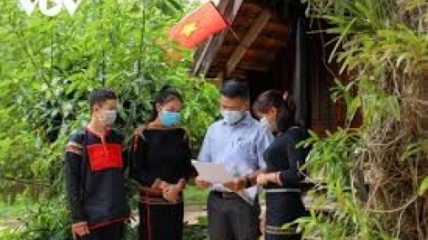 Tơlơi ngă sen "Hră plĕ mơ-it nao pran đăo gơnang"