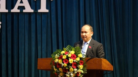 Wa Rah Lan Chung dơi ƀư tay HĐND n’gor Gia Lai