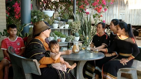 Ba klei hâo hưn kơ hdră ruah khua truh ti krĭng mnuih djuê ƀiă, krĭng đăo ti Dak Lak