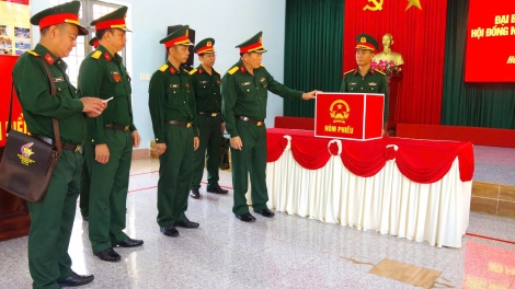 Anih tơm pơgơ̆r Khŭl lĭnh dêh char Đắk Lắk năm hơlen lăng tơdrong jang vei lăng sơđơ̆ng pôk rơih 