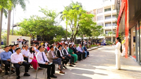 PA DZOÓC LƯƠNG BHA LÂNG: NGAI BƠƠN ĐƯƠI ĐỢ LƯƠNG T’MÊÊ N’NÂU?