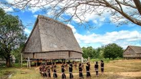 Á lơ khíu kong Tu Mrông pin  