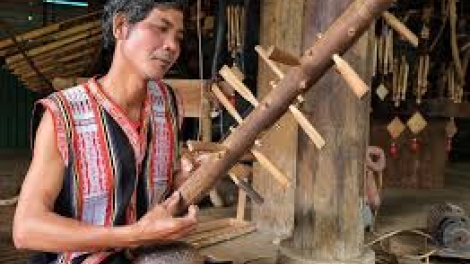 Pơlung mon tep (Ru cháu ngủ)