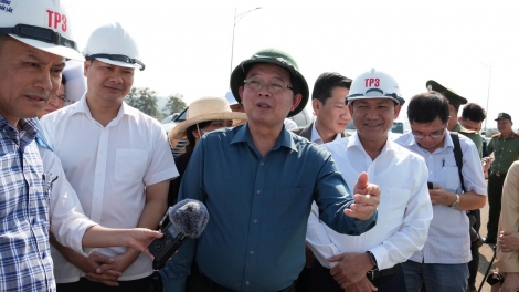 Mơdêk rĕng mơjiâng pro troăng kân tơdrăng Khánh Hòa - Buôn Ma Thuột