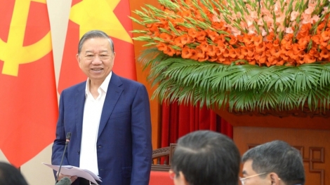 Khua gĭt gai Đảng  mtă ngă mtam bruă klam prŏng Đảng hlăm wưng mrâo 