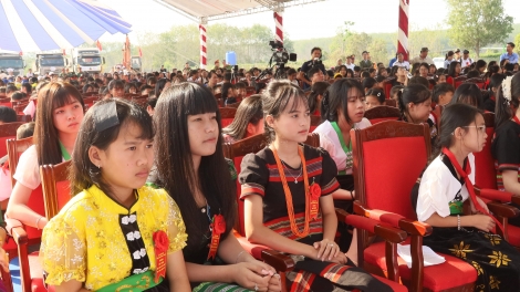 Dap Kơdư-Dơnung Tong krah tơgŭ man pơdong sang hră đôm lăm dua gưl ƀơi guai dêh čar