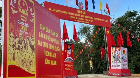 CỜ BHRÔÔNG PRANG DA DING CA COONG, HƠNH DEH T'NGAY BẦU CỬ