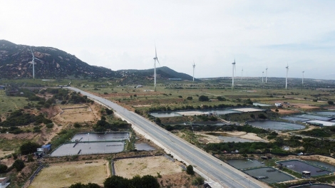 Khánh Hòa hơmet pơ ‘lơ̆ng tơdrong tơhlăk iŏk pơ ‘ngoăih teh ăn dôm tơdrong jang tơm 