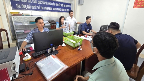 ឃុំតឹងធ្វឹងខេត្តកាម៉ាវ រងការដាក់សម្ពាធខាងក្របខណ្ឌបន្ទាប់ពីពេលរួមបញ្ជូលគ្នា។