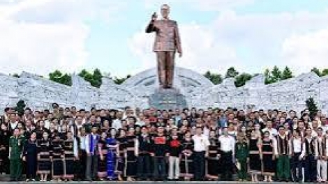 Bác Hồ sống mãi với Tây Nguyên