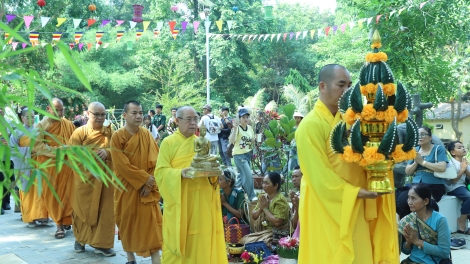 Dak Lak n’gŭr răm Tết Bunpimay ta gôl dak Ây Nô, rêng hvi nău uĕh Lào 
