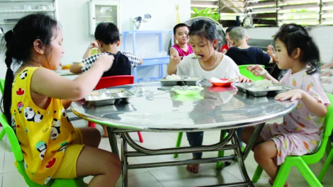 HUAK MBANG DI SANG BAC BREI IEK BHIAN