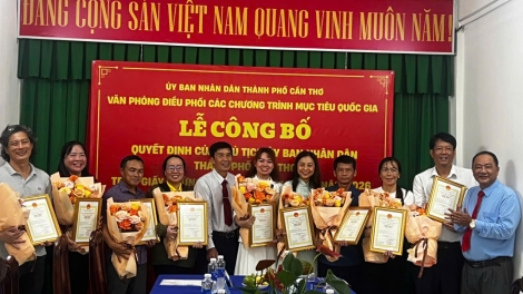 ពត៌មាន​ម៉ោង៦