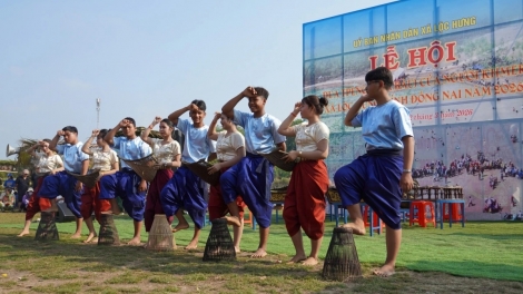 HAREI RAYA DUA TPENG, DRAP AR ILAMO SIAM GHEIH DI URANG BANGSA KHMER DI DONG NAI