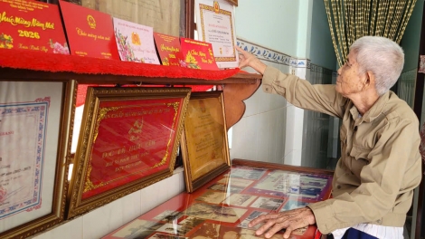 XA NAY OOY AĐOO PÂN ĐIL QUÂN Y ANH HÙNG