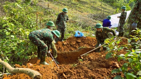 500 hâi măng lăm tăng, vâ mơnhên mâu ngế ki hlâ ai hnoăng 