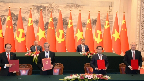 Tề lam bơnàng jă lơh bơyô bơh gờñ đah rơnàng kơnòm să Việt Nam – Lo 