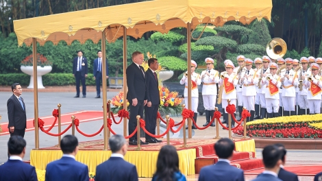 Khua knŭk kna Lê Minh Hưng kiă kriê knăm drông Khua knŭk kna Slovakia 