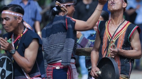 Dăh kiơ̆ Kĕch mang