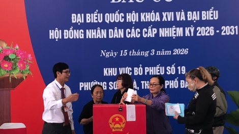 PA DƯR C’RƠ CHR’NĂP ÂNG ĐẠI BIỂU ĐHANUÔR BẦU