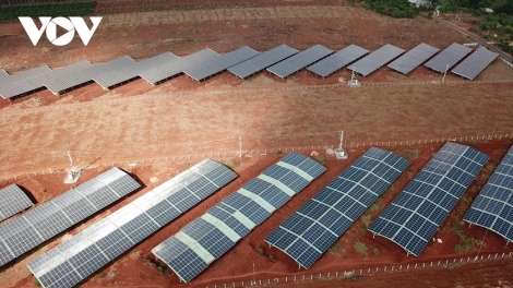 Càr Gia Lai dờp 4 rơndăp broă lơh năng lượng lơh geh wơl, kờp jơh priă tă lơh mờr 5 rơbô tơmàn đong