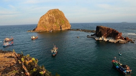 Hòn Yến Dak Lak jêng ntŭk pâl nđaih uĕh mhe êng