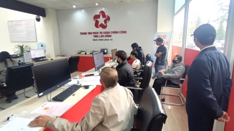 Lâm Đồng hiăng tơbleăng pêi 3 tơdroăng xúa ứng dụng kơxô̆ 