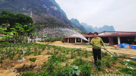 HẾT KIN HÍU TỨ PUÔN KHAI BẠI THÌNH CÚA ĐĂM CHAY
