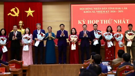 Càr Dăk Lăk pồ tơl ală kwang bàng đơng lam tờm lơh broă tàm tơngai pa