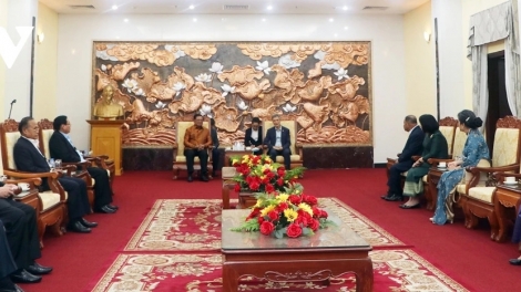 ពត៌មាន ម៉ោង ១៥