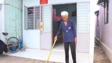  គោលនយោបាយជួយបងប្អូនរួមជាតិខ្មែរឈោងឈានឡើង