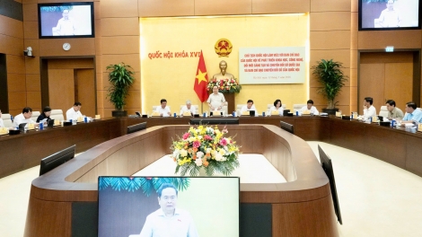 ពត៌មាន ម៉ោង ១៥