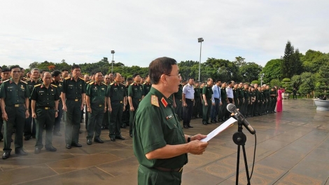 Mô đô̆i hneăng hdrối nah Việt Nam hriâm tâp, pêi tiô Pôa Hồ ing mâu tơdroăng cheăng pêi tơ’lêi hlâu.