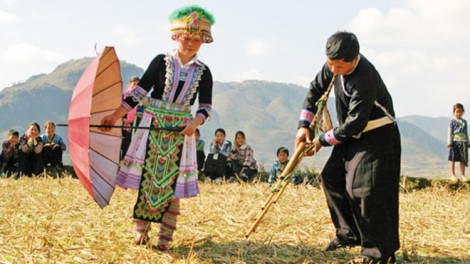 GHENG BANGSA H’MONG – “SAP HATAI” DI MIKVA BHAP BINI