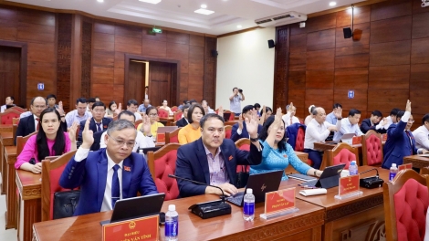 Mpồl duh broă Làng bol càr Dăk Lăk ring bal 12 Jơnau lơh nền tàm pơrjum bè bơtàu tơngguh ƀòn lơgar 