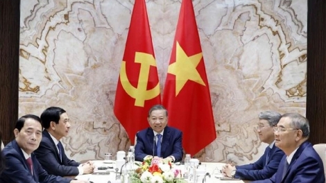 Tổng Bí thư, Kơdră teh đak Tô Lâm pơma điên thoăi trực tuyến hăm Kơdră tơm Liên bang Thụy Sĩ