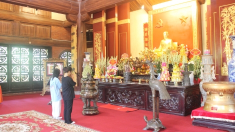 Tháng Năm nhớ Bác