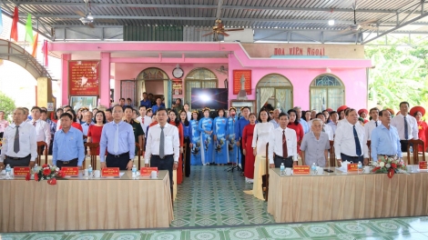Tơhan hơđăp 30 thun pơkra pơjing Anih hơ’ŭ kơ Khua mir sir Hồ Chí Minh