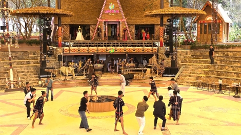 Lâm Đồng hên mơngiơk túa lĕm tro tung rêh ối pơlê cheăm