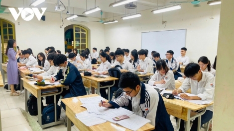 CAO BẰNG: LỒNG LÈNG SLON HẨƯ BẠI LỦC SLƯ LỞP 12, SLẶN SLÀNG HẨƯ PAN SLI TỐT NGHIỆP THPT 2026