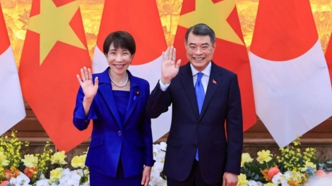 Thủ tướng Nhật Bản Takaichi Sanae lôch ueh rơh tât khâl ngăn ngên ta Việt Nam.