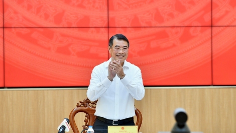 Khua dêh čar ơi Lê Minh Hưng mă bruă hăng khua mua ping gah ƀôn prong Cần Thơ