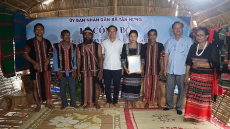 Người X’tiêng ở Tân Hưng giữ lửa văn hóa truyền thống