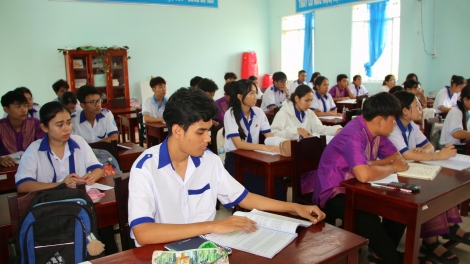កូនសិស្សខ្មែរនៅសាលាអន្តេវាសឹកជនជាតិរំលឹកមេរៀនត្រៀមរៀបចំឲ្យសម័យប្រឡងយកសញ្ញាប័ត្រមធ្យមសិក្សាទុតិយភូមិឆ្នាំ ២០២៦