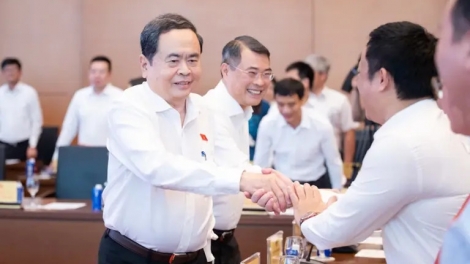 ពត៌មាន ម៉ោង ១៥